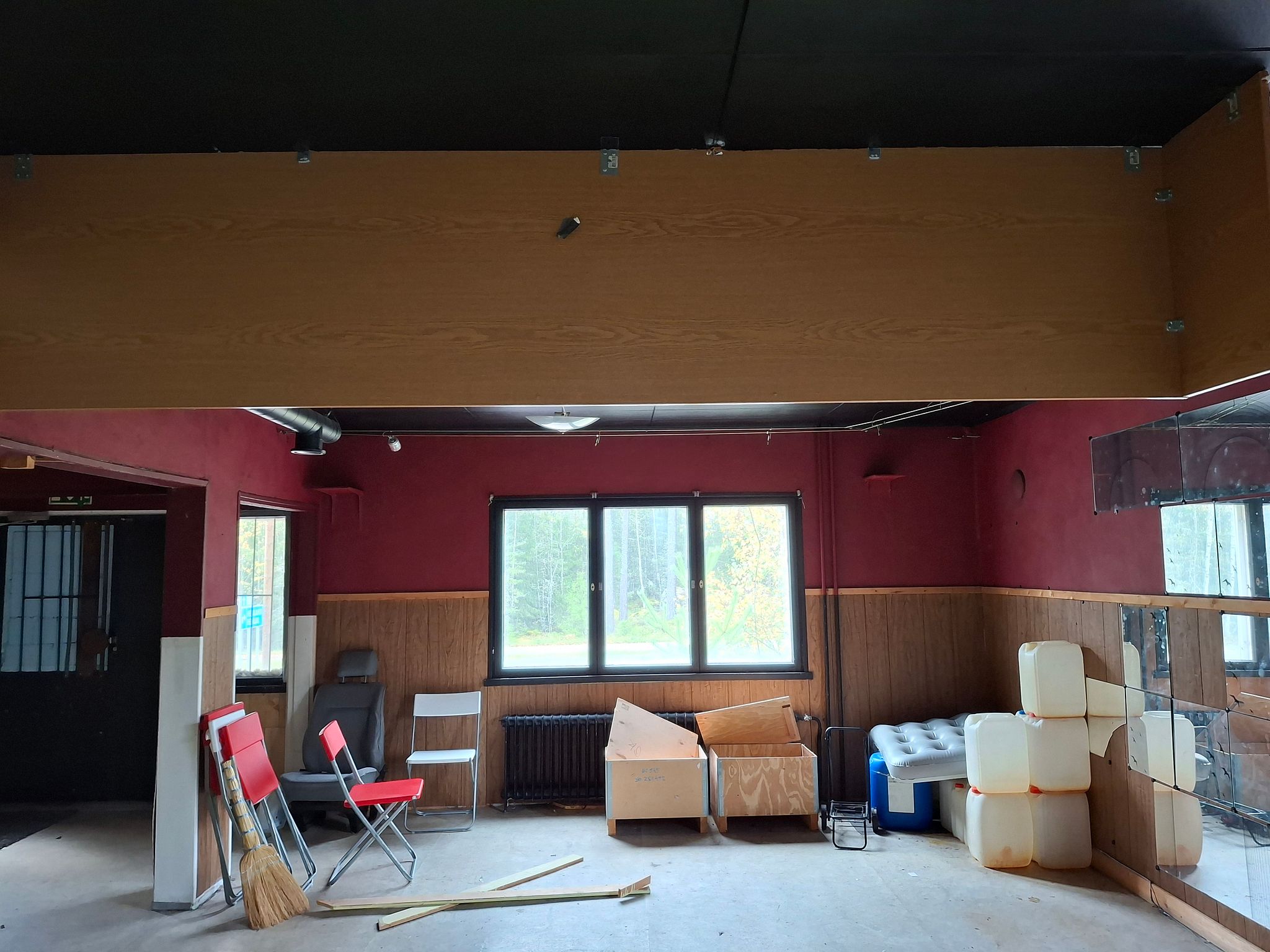 Image 21/49