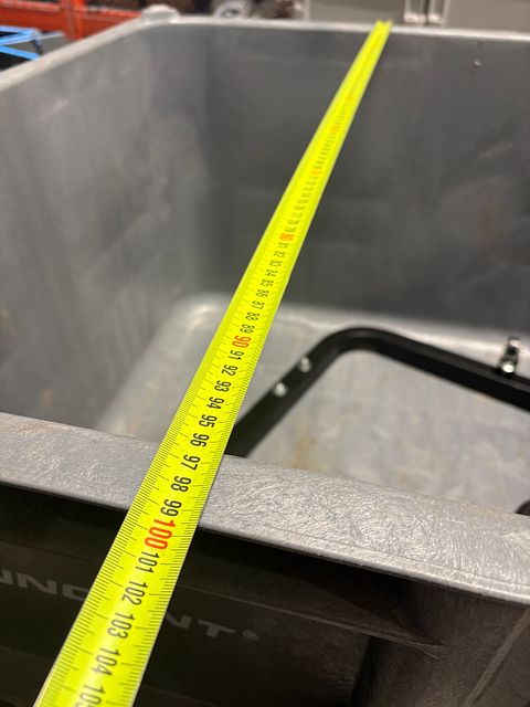 Image 3/6