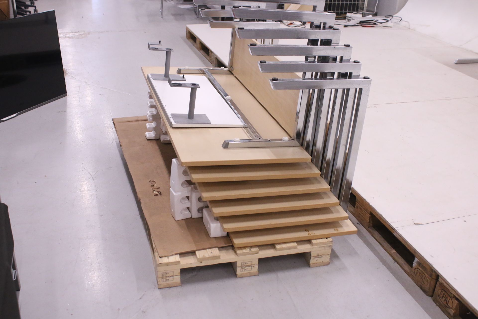 Image 11/11