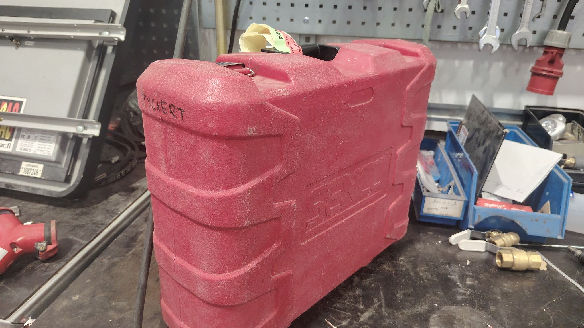 Image 7/7