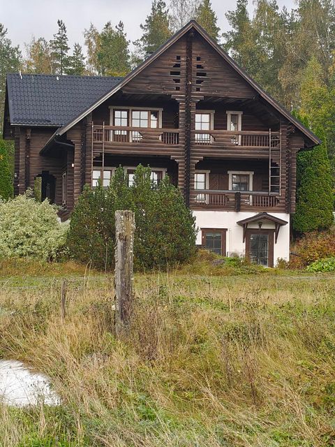 Image 1/9