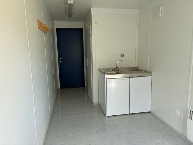 Image 6/13