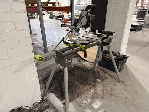 Image 3/10