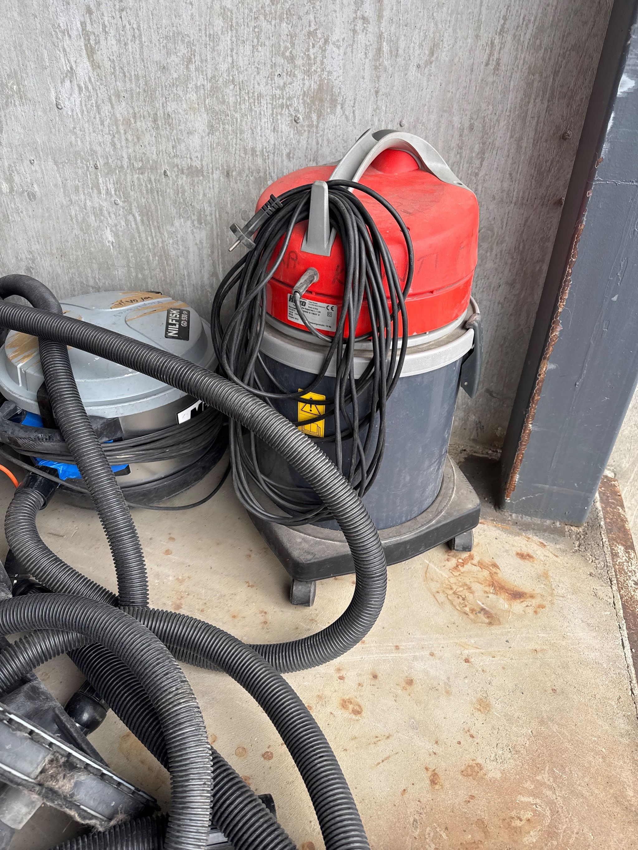 Image 8/24