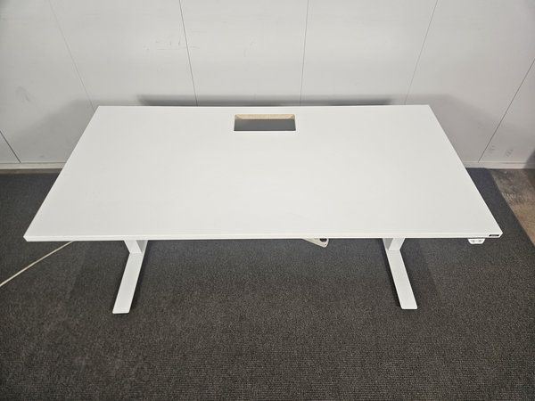 Image 8/9