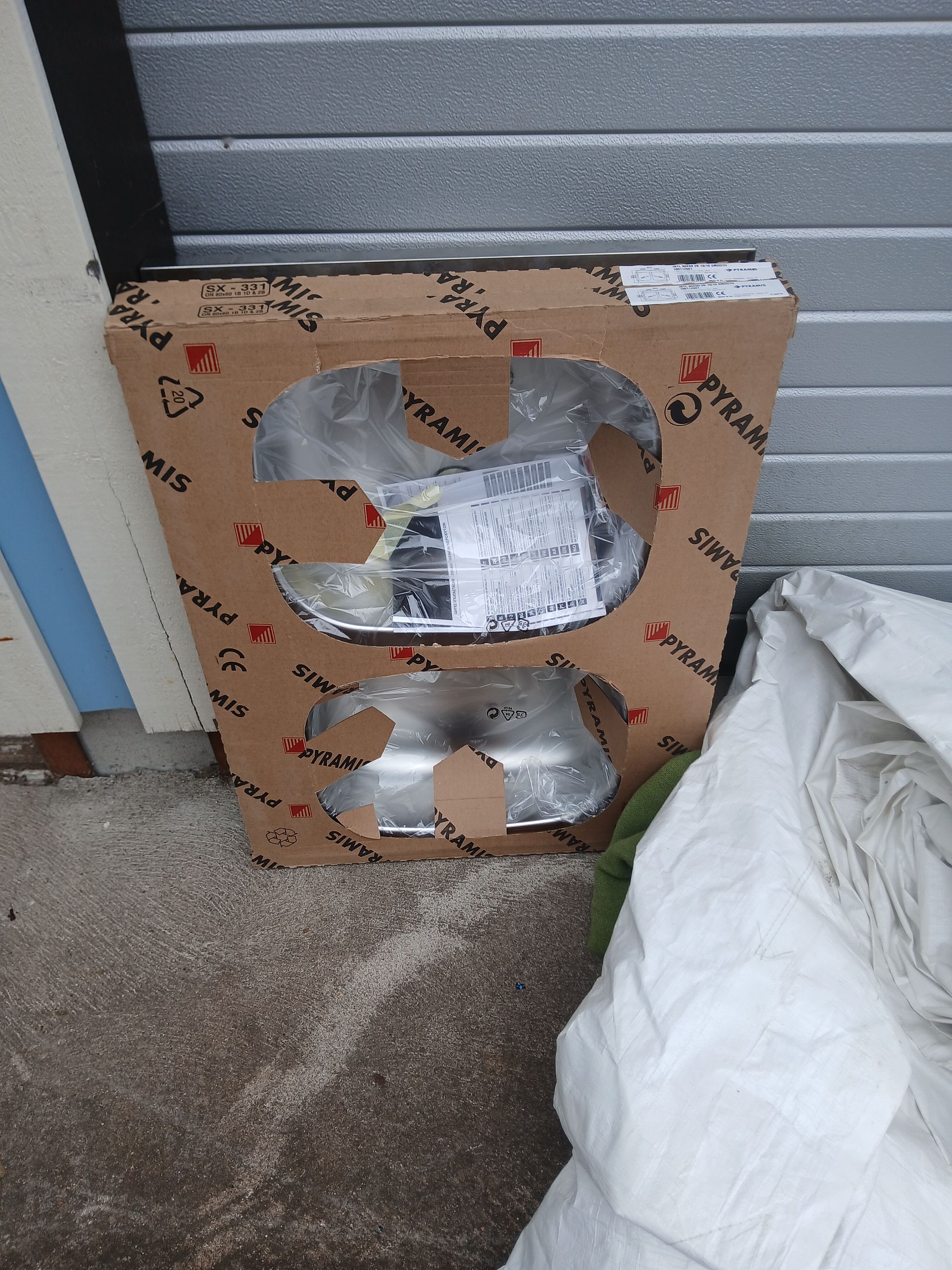 Image 1/2