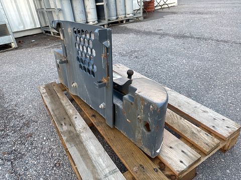 Image 5/8