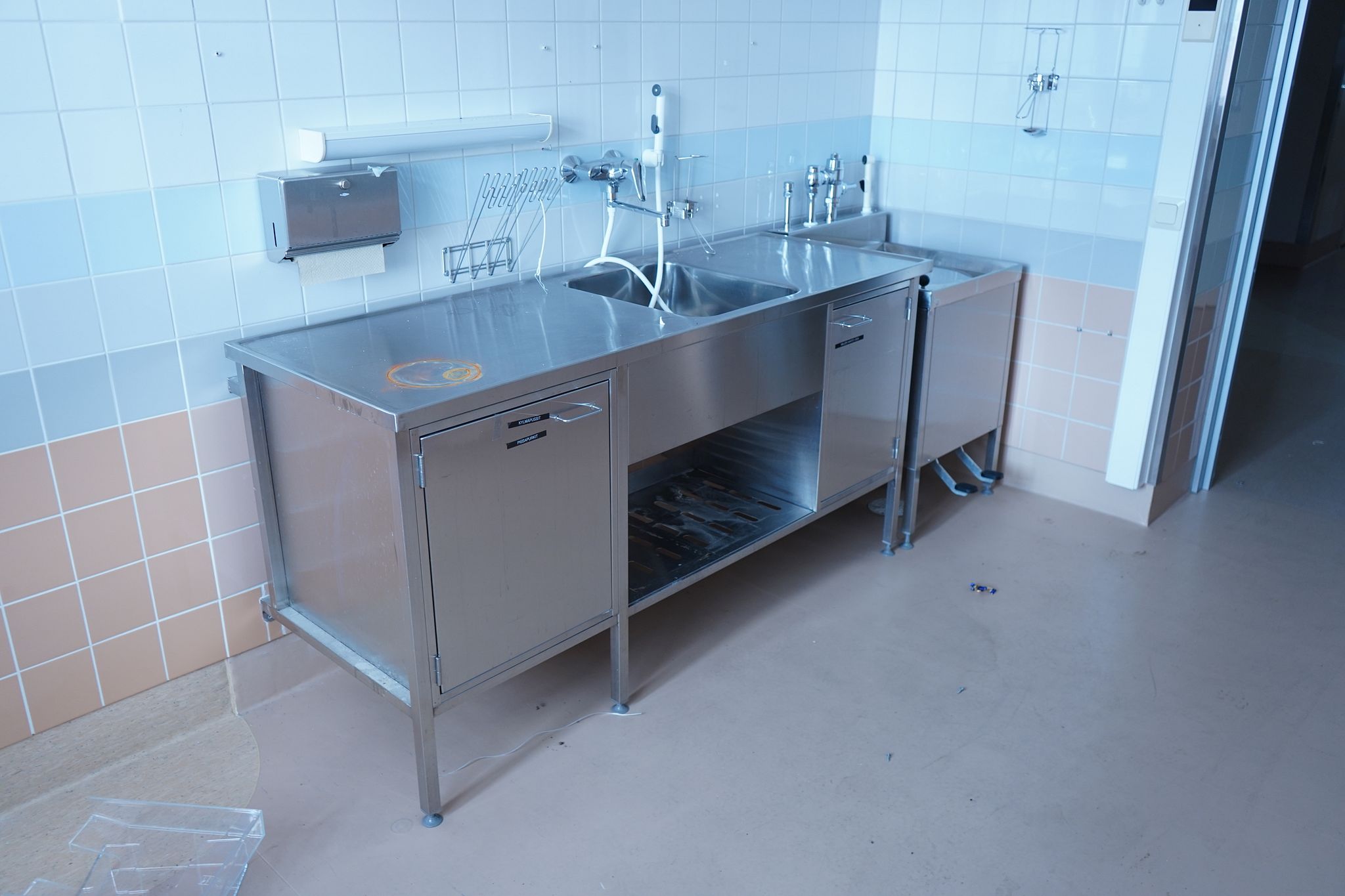 Image 1/10