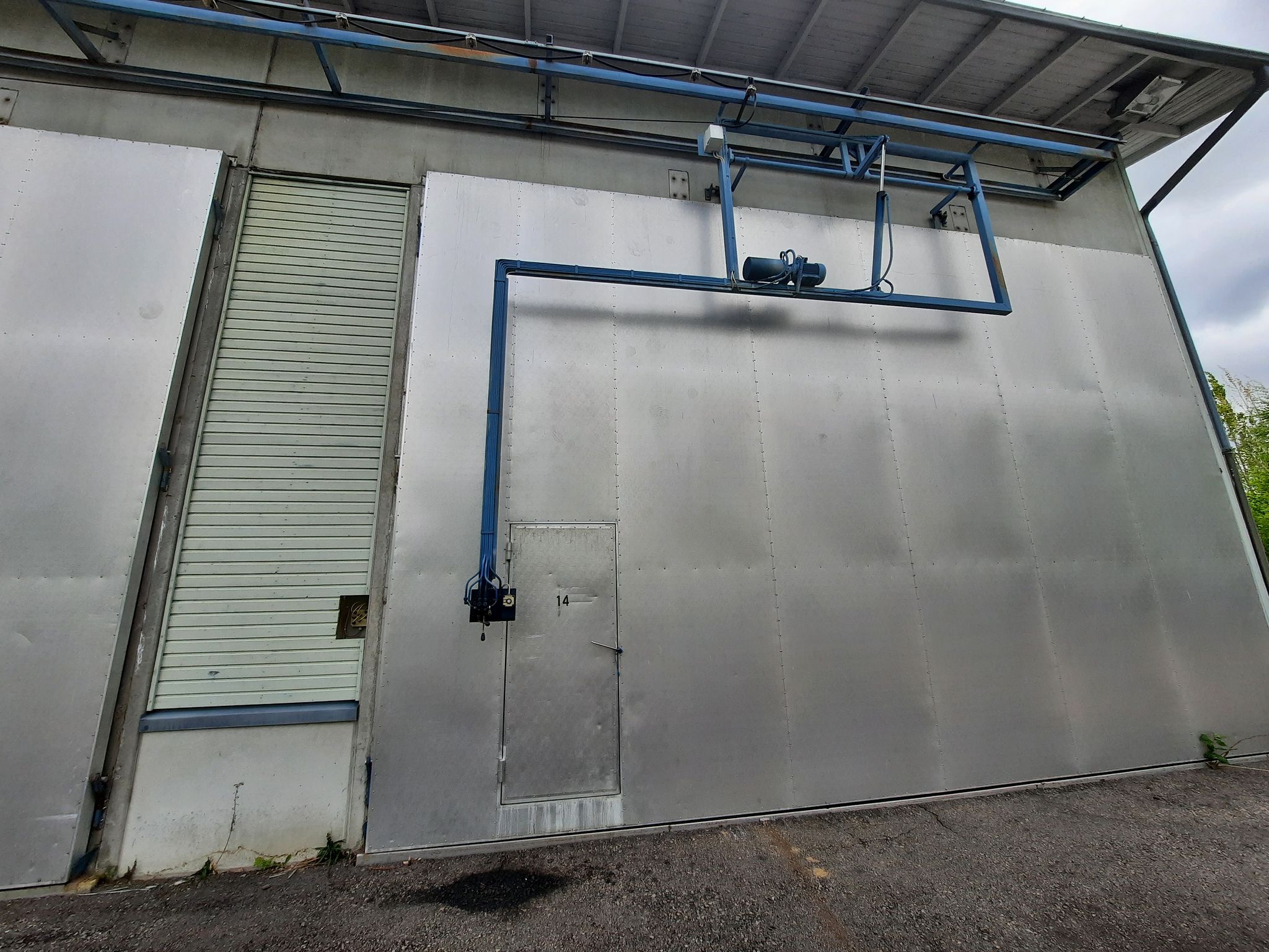 Image 6/7