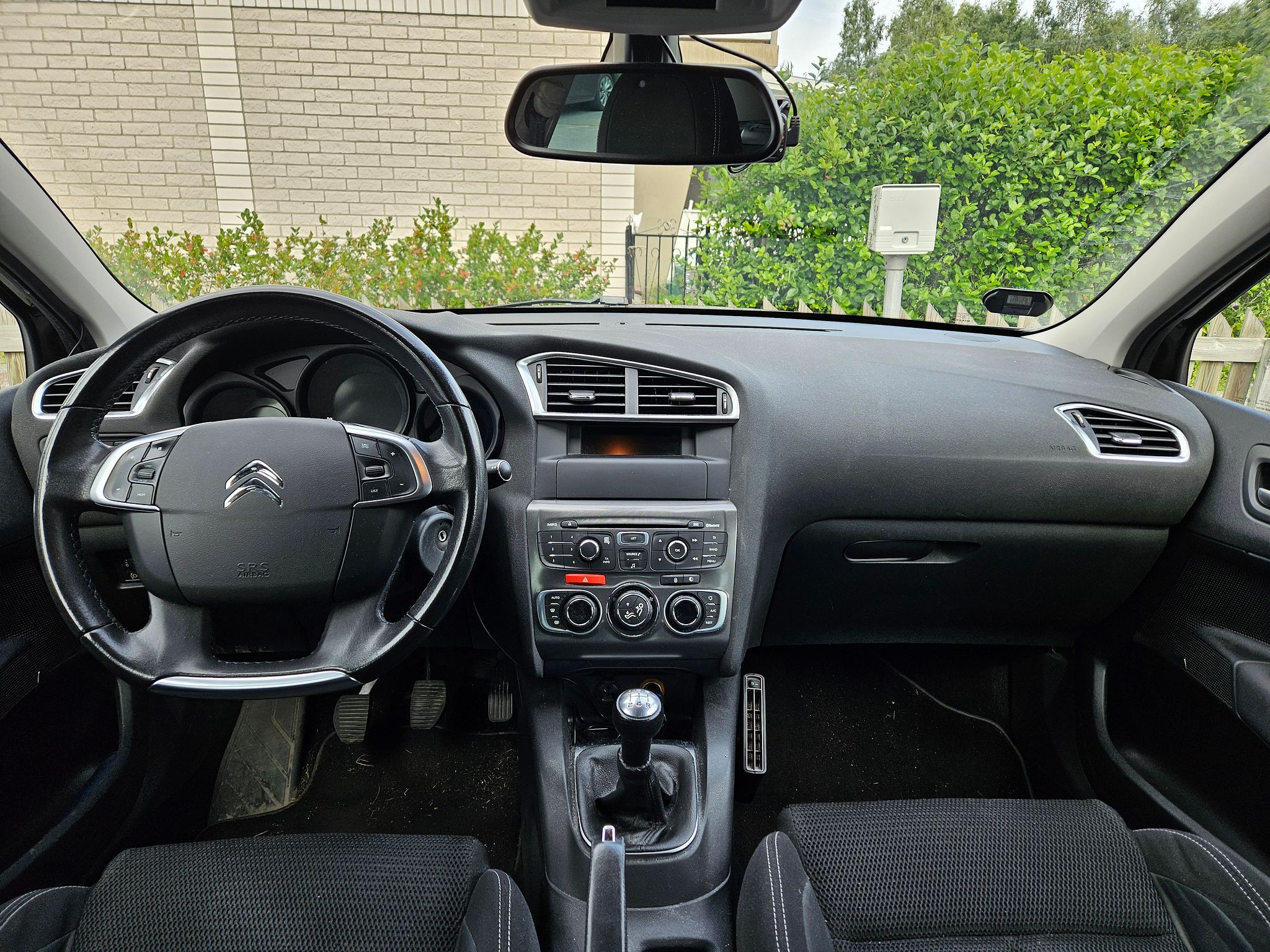Image 9/20