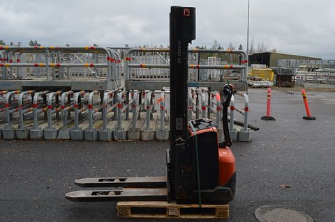 Image 2/25