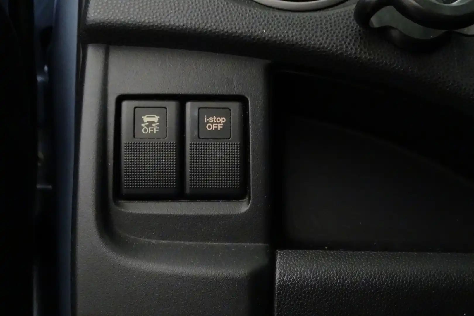 Image 23/44