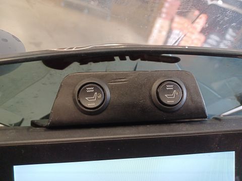 Image 10/30