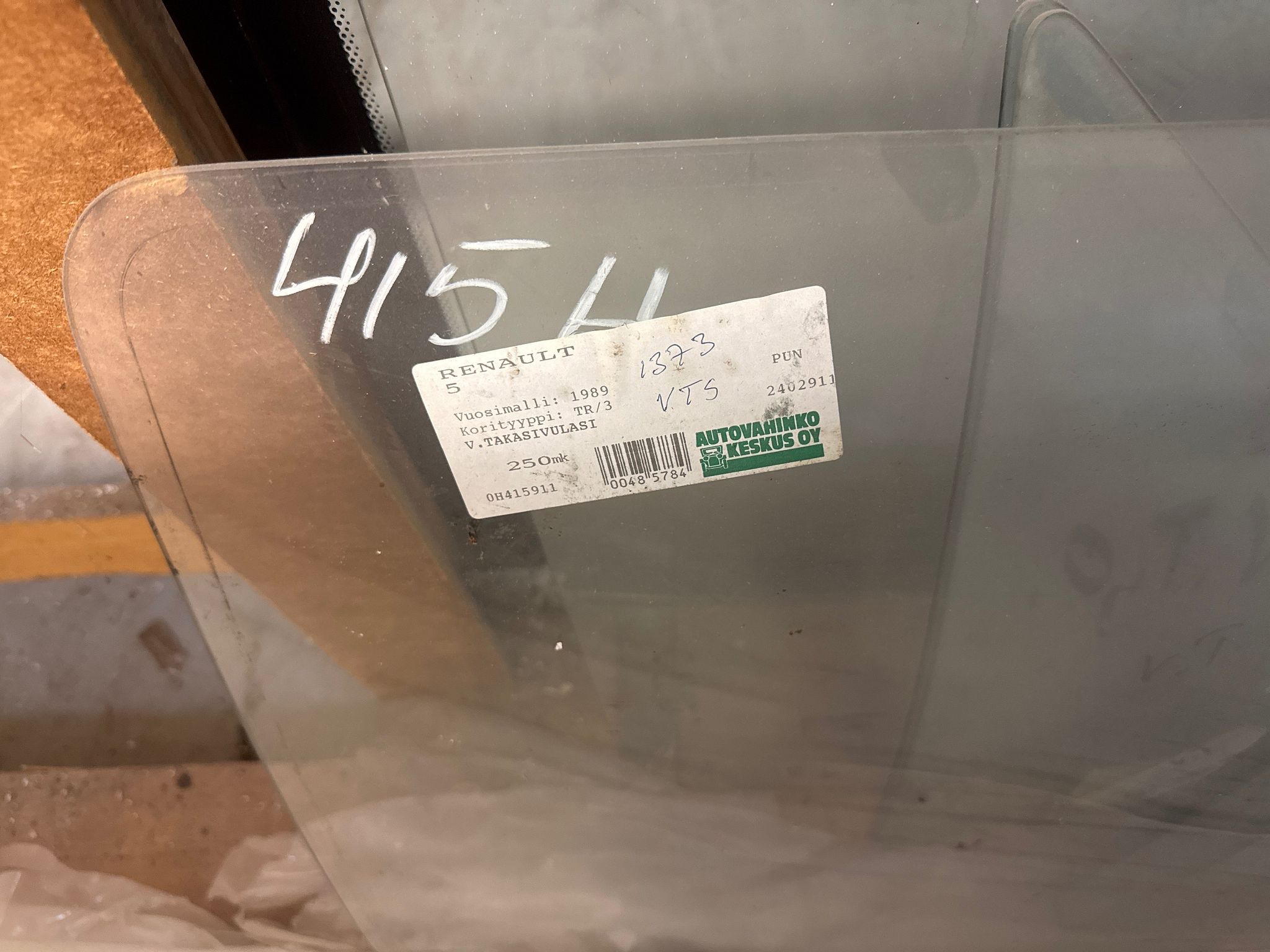 Image 6/10