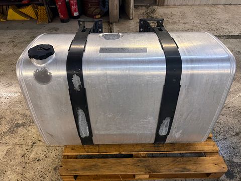 Image 1/5