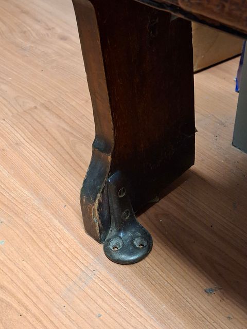 Image 8/10