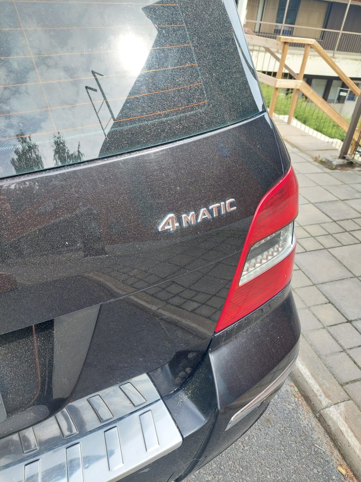 Image 7/9