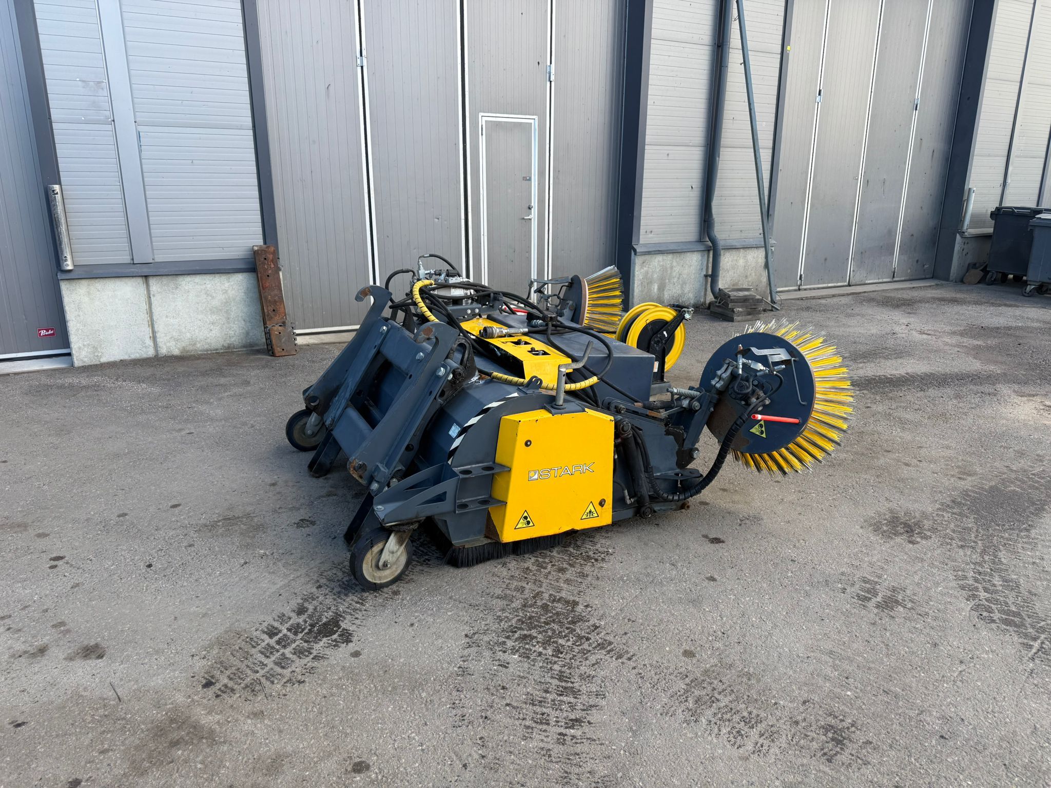 Image 3/5