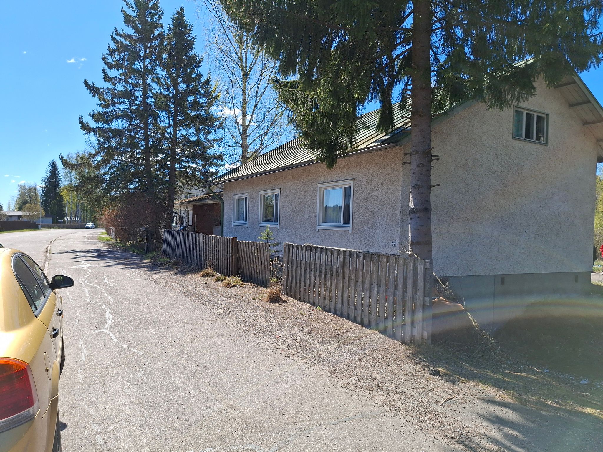 Image 24/27