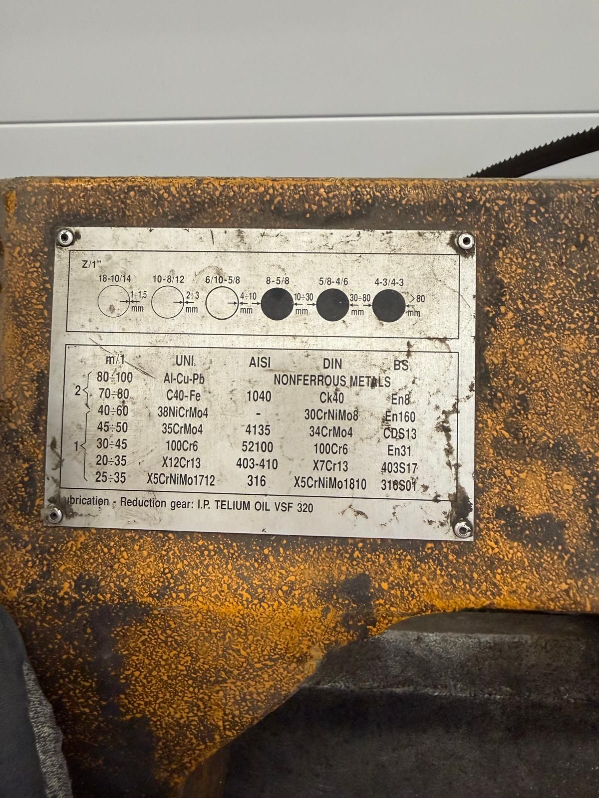 Image 3/4