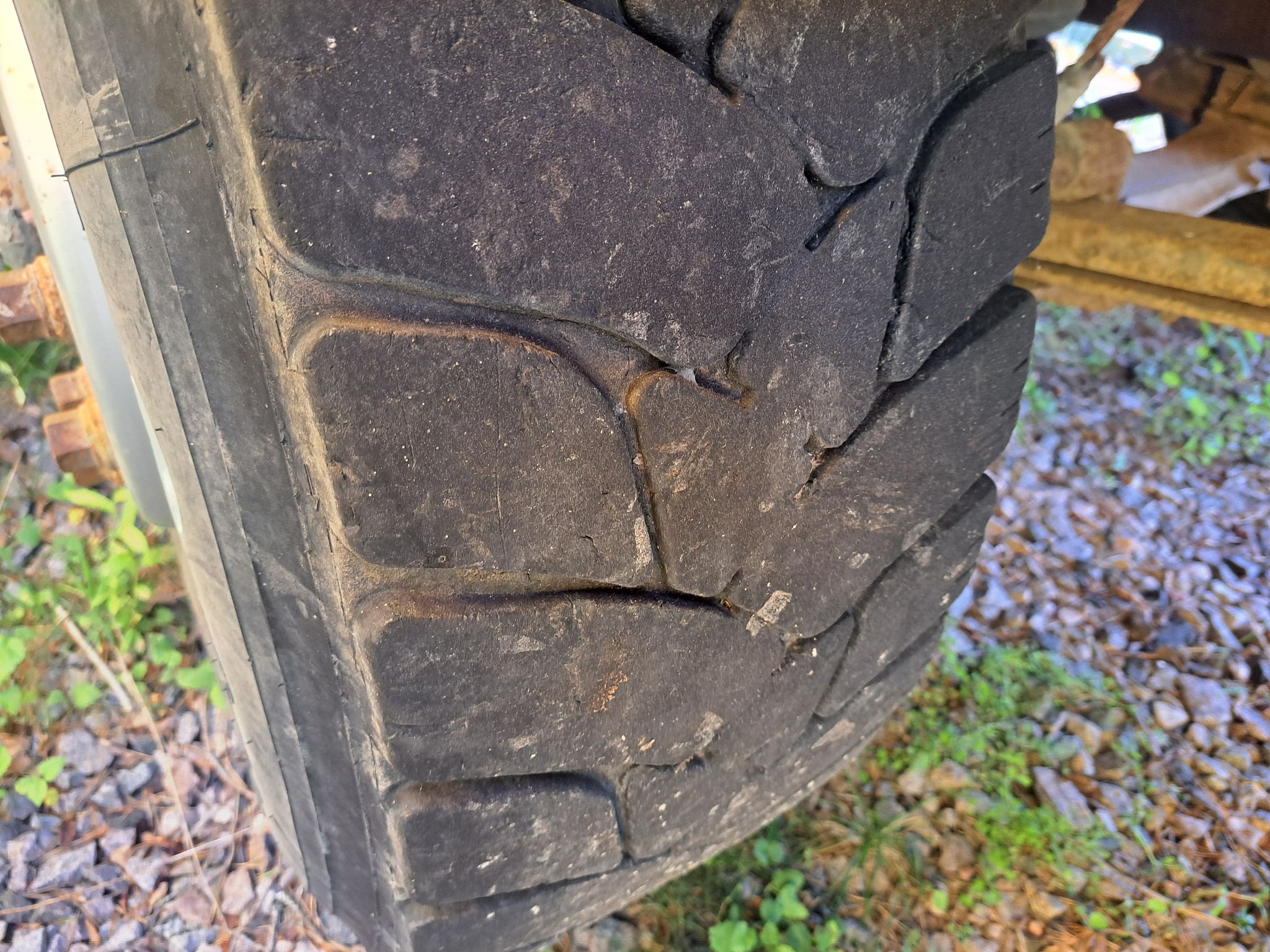 Image 16/23