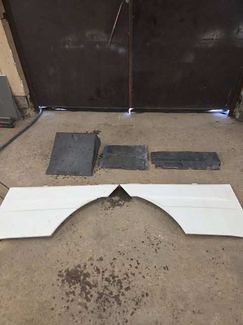 Image 1/21