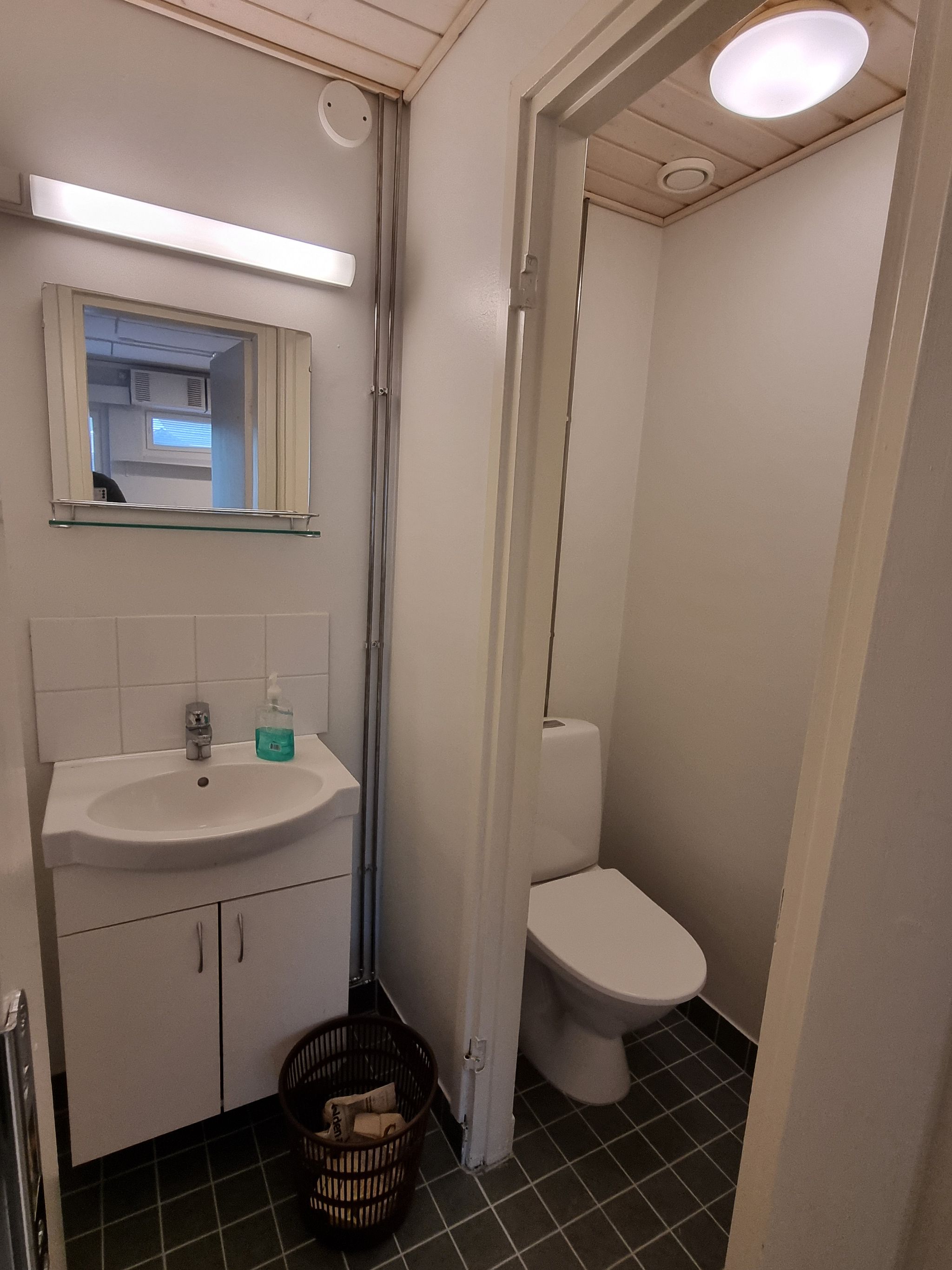 Image 7/15
