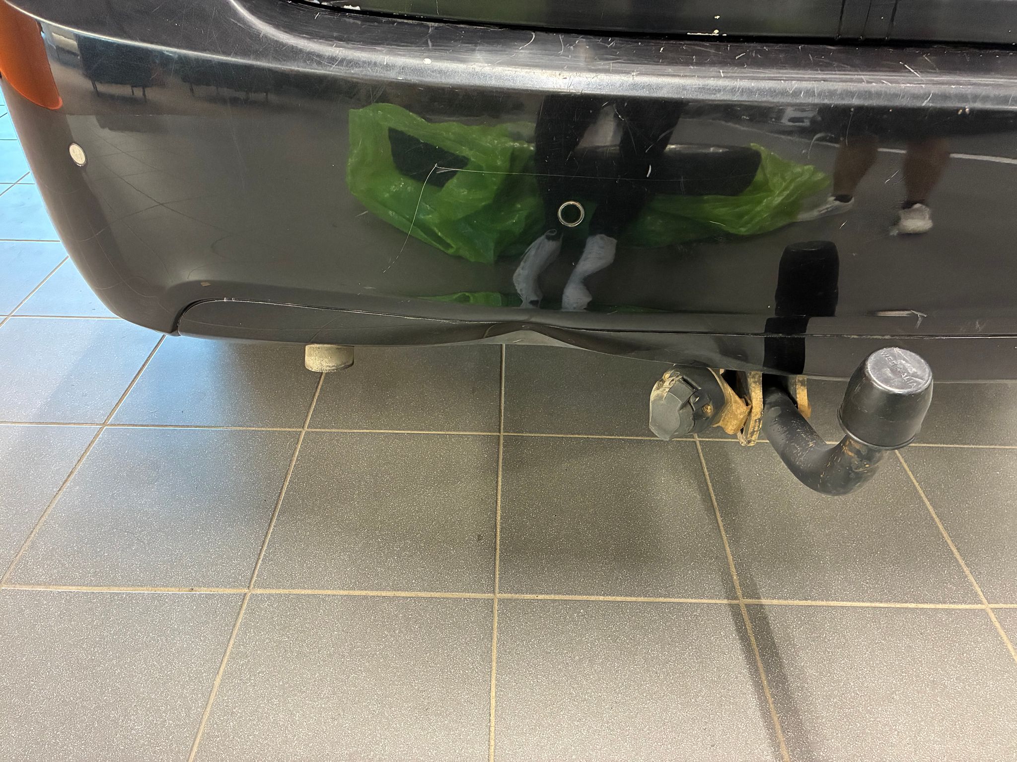 Image 19/23