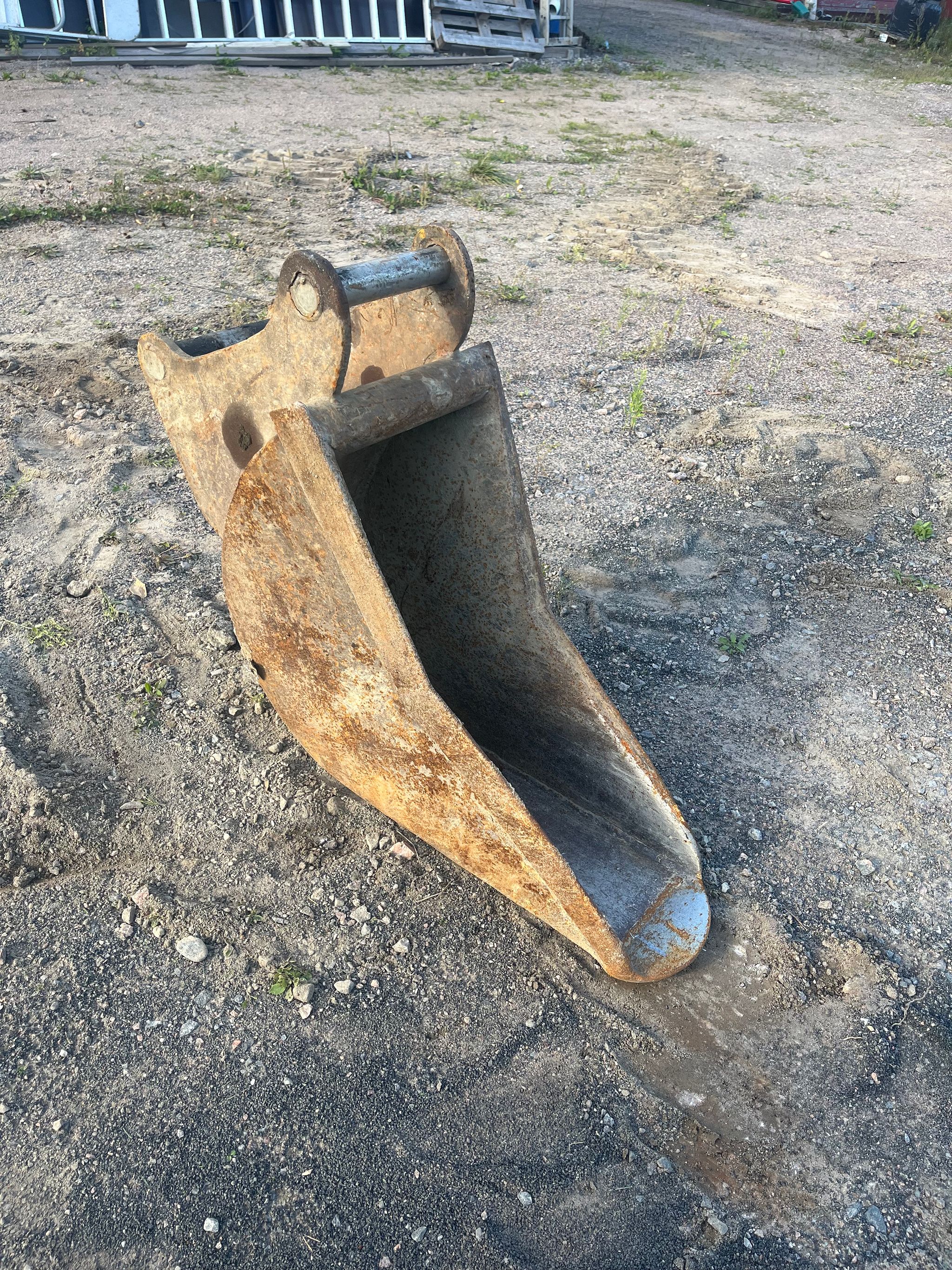 Image 1/7