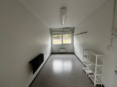 Image 9/12
