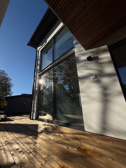 Image 1/3