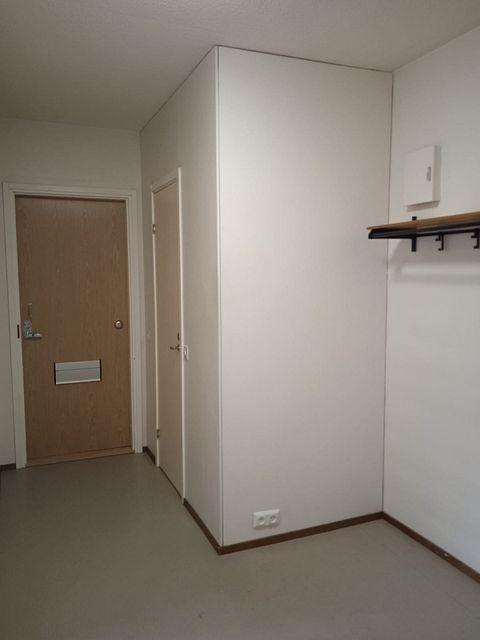 Image 10/14