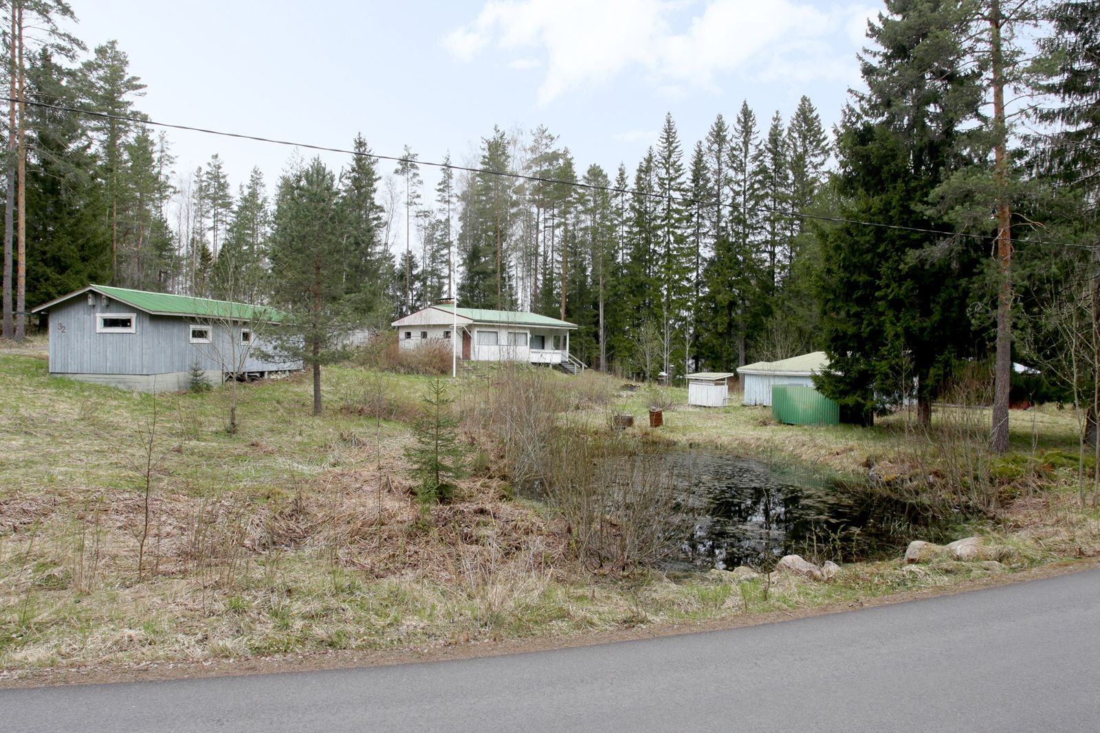 Vapaa-ajan asunto Nummi-Pusulassa, Lohja | Huutokaupat.com