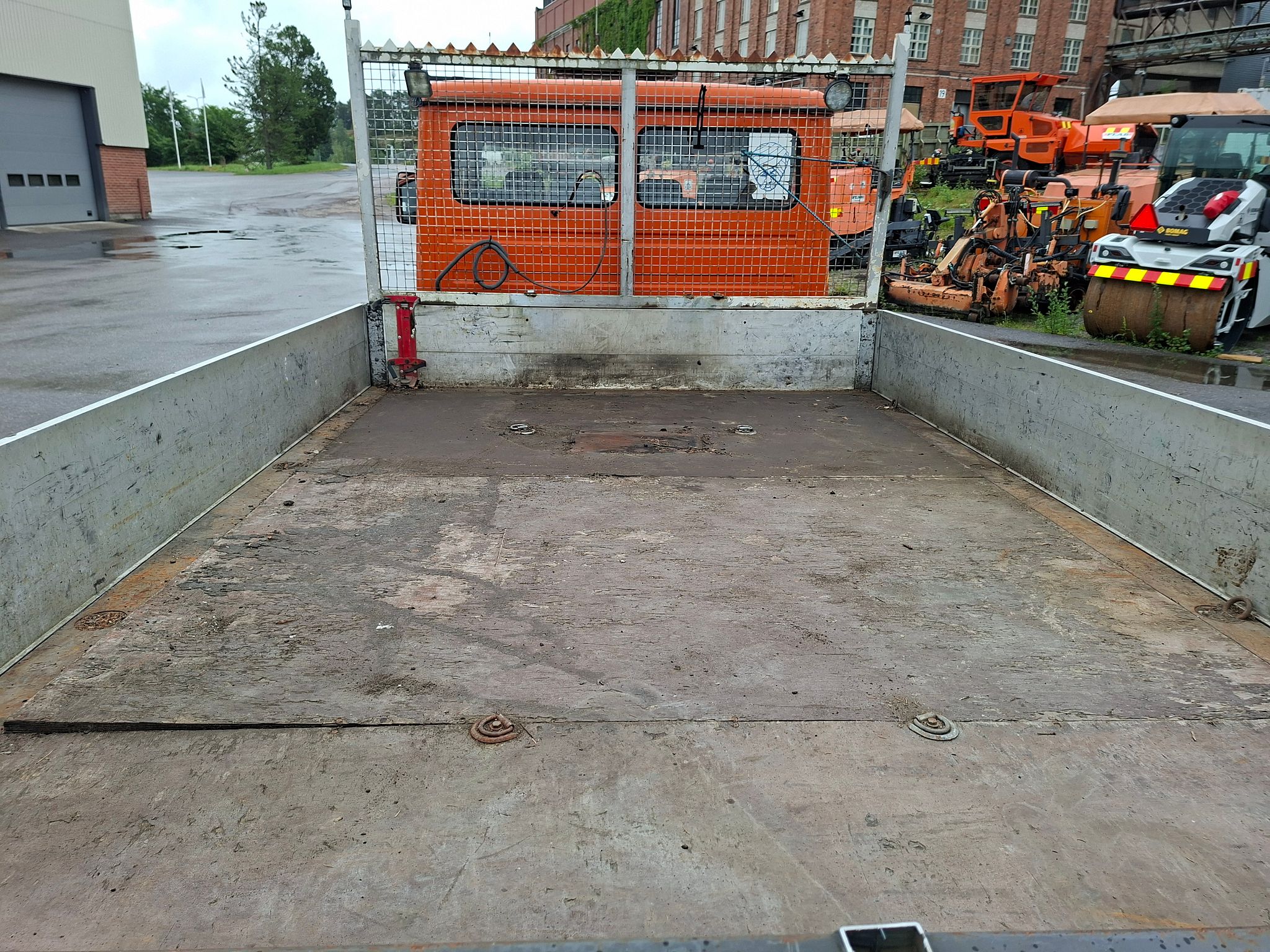 Image 6/11