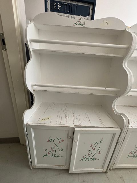 Image 2/3