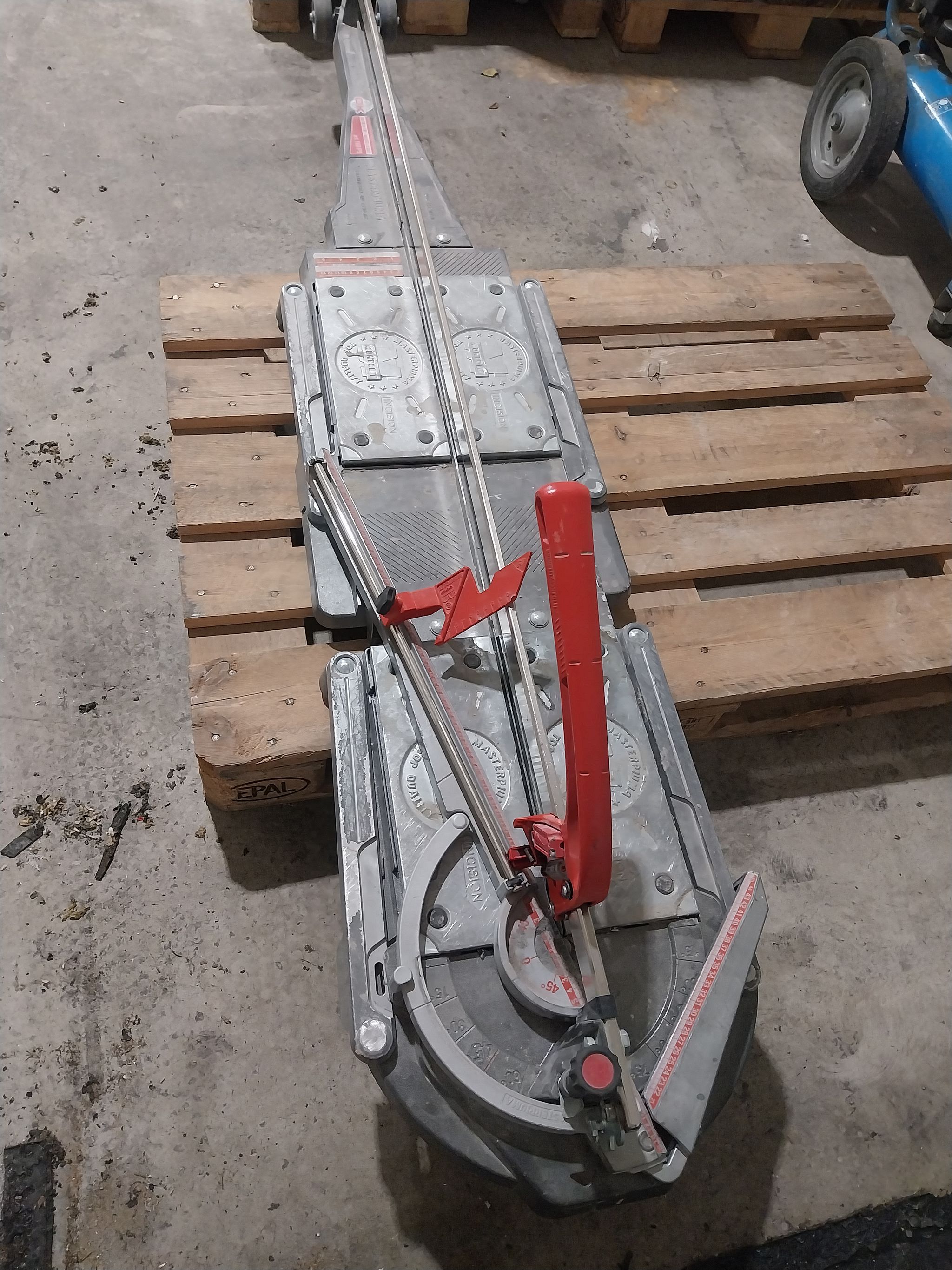 Image 1/3
