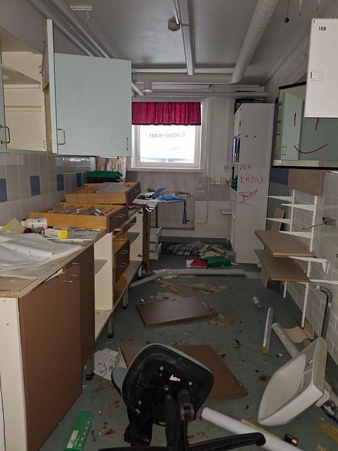 Image 15/40