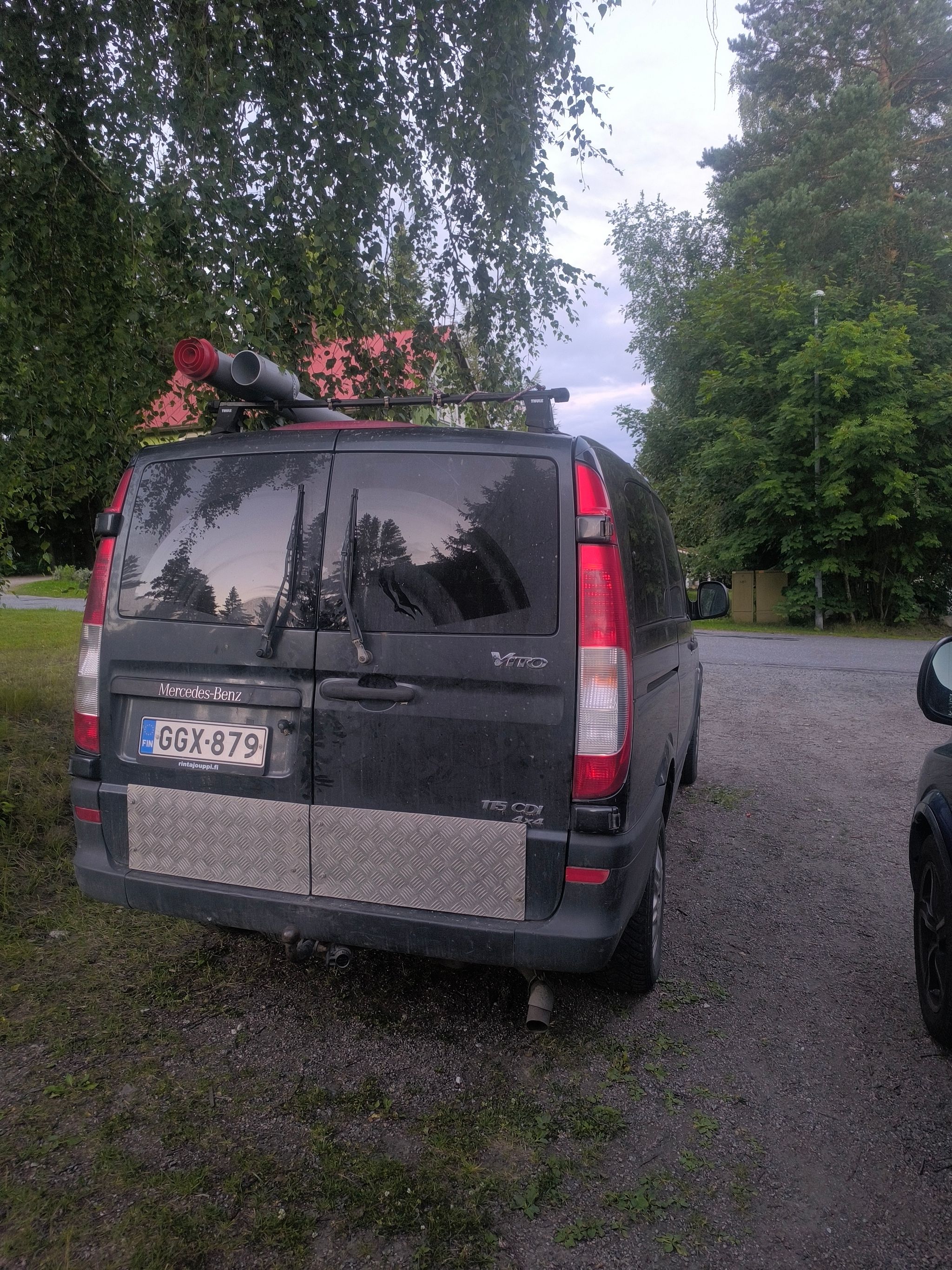 Image 4/6