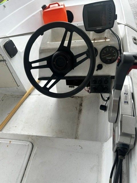 Image 3/3