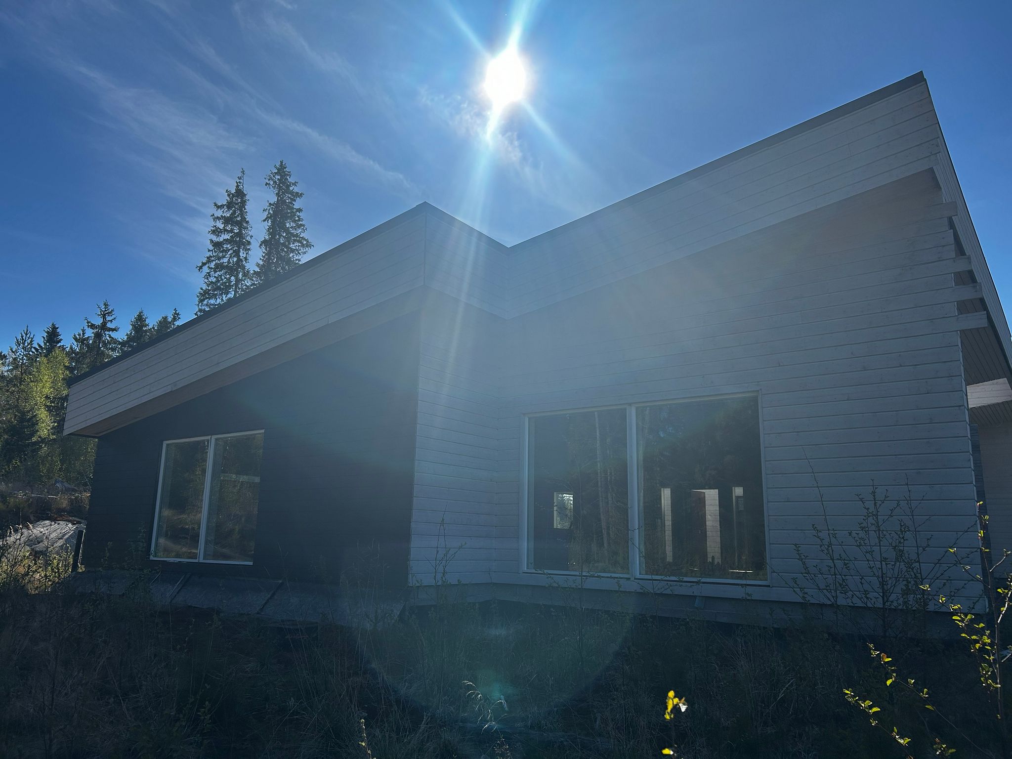 Image 1/19