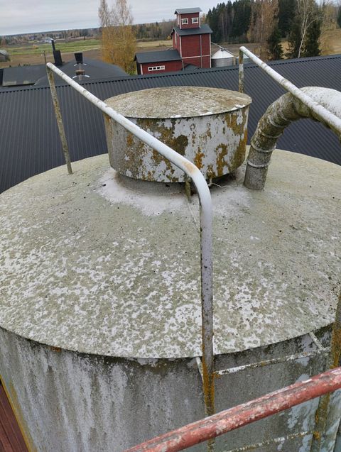 Image 3/4