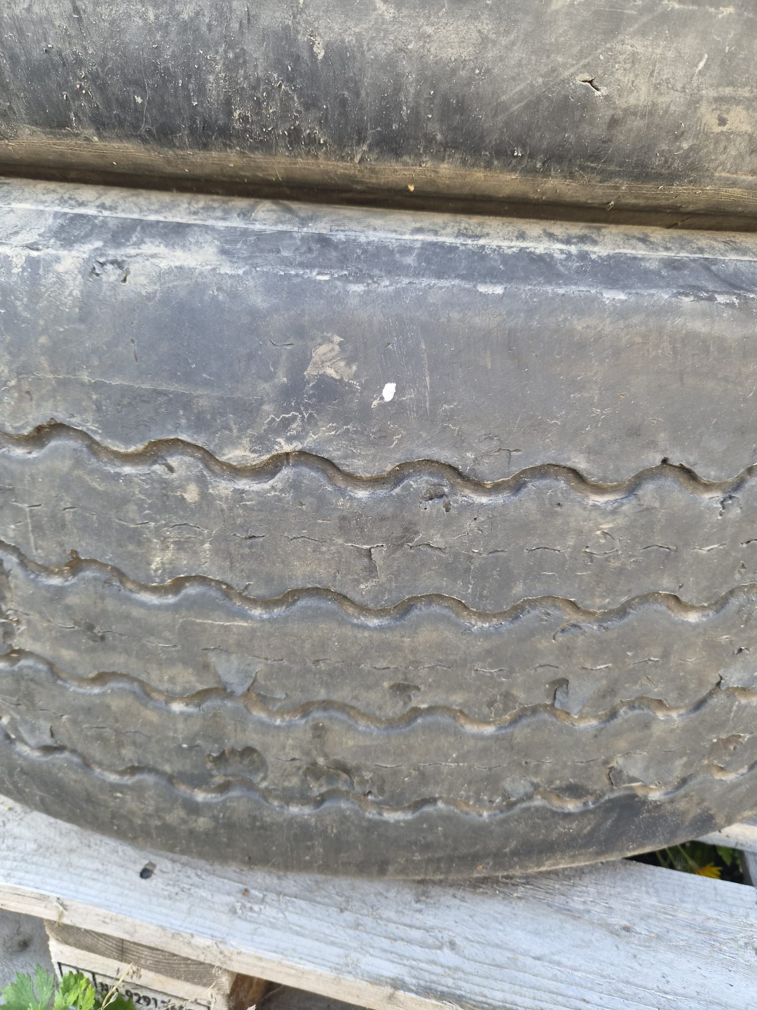 Image 3/6