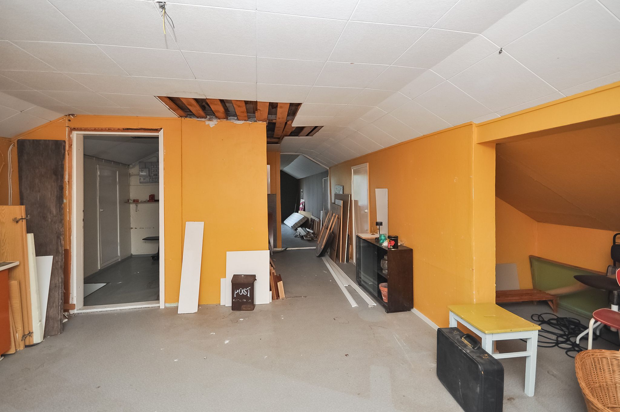 Image 12/19