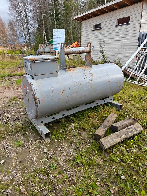 Image 1/4