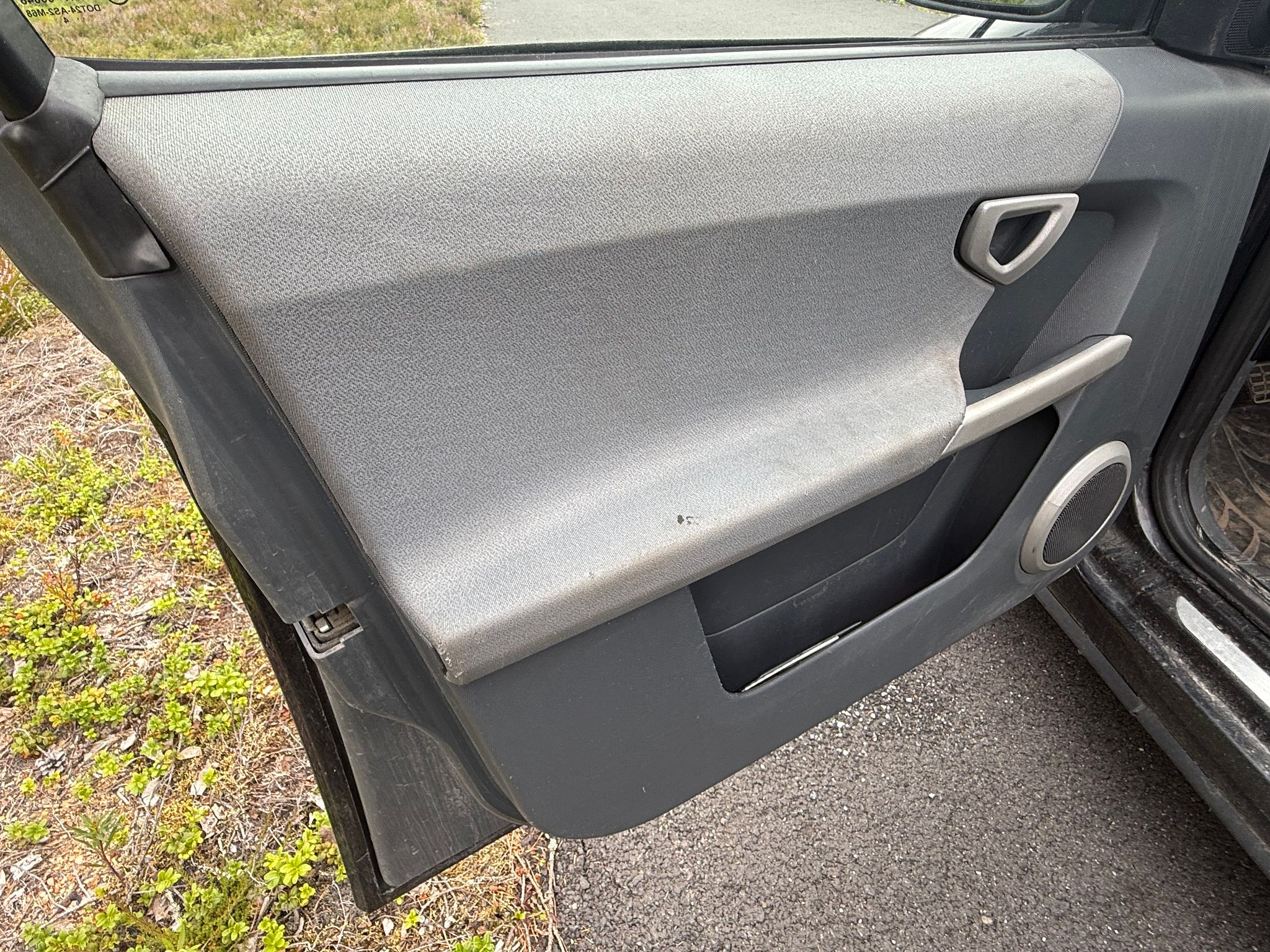 Image 6/9