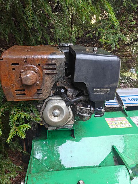 Image 3/8