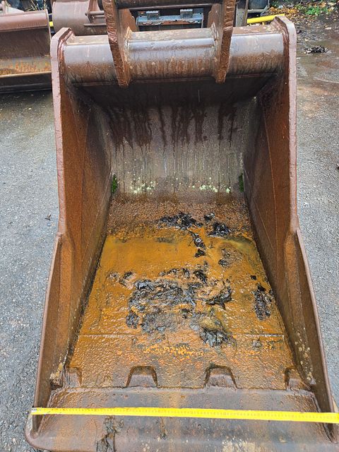 Image 3/3