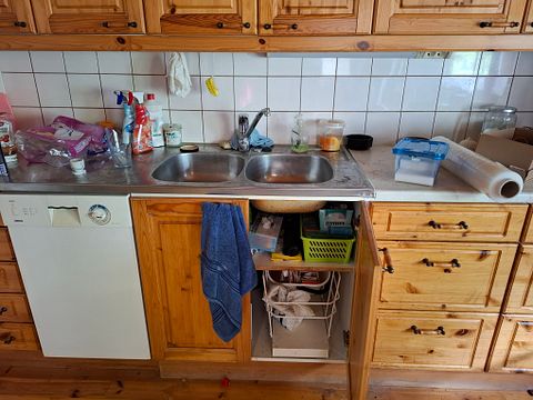 Image 23/142