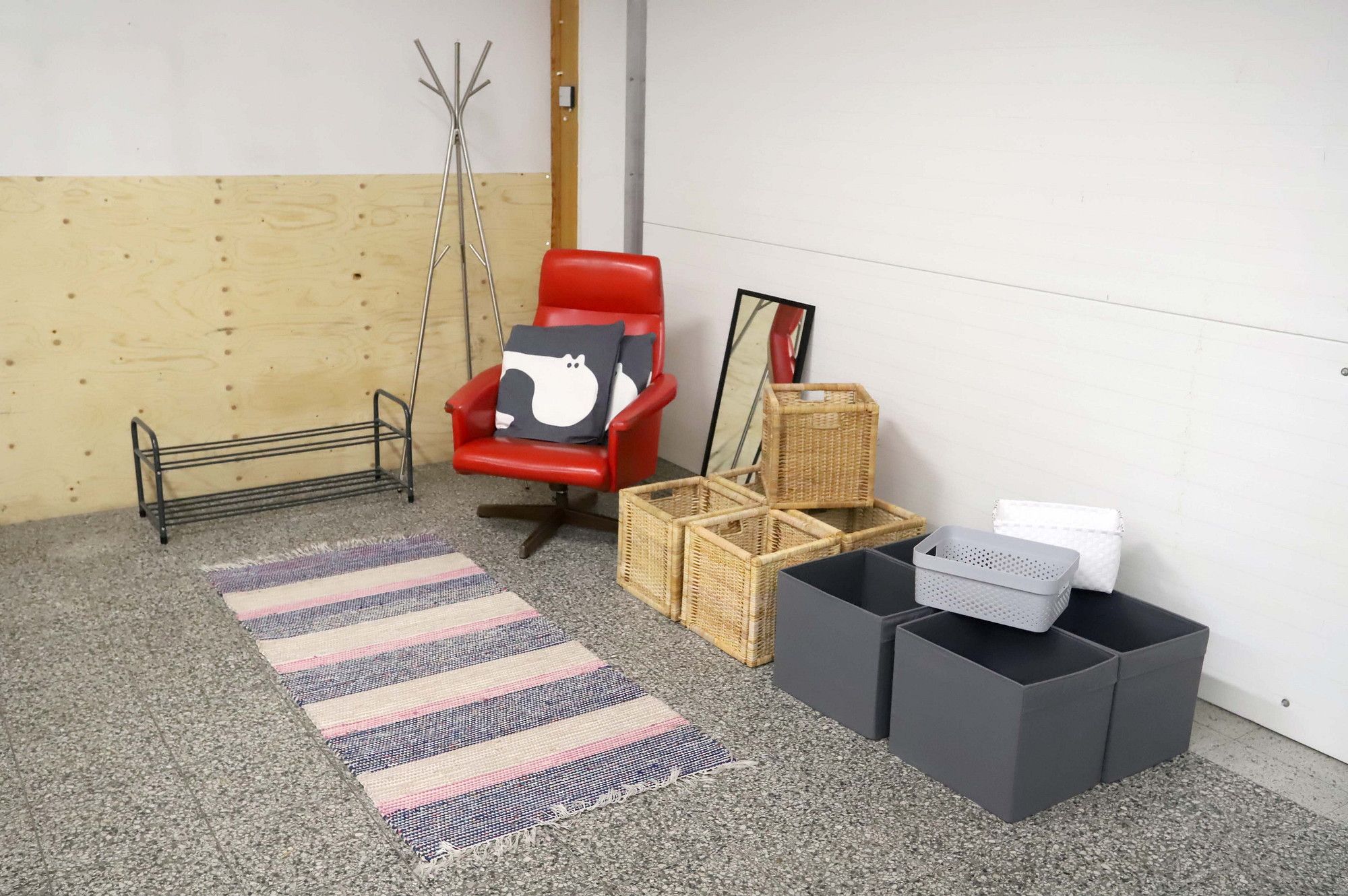Image 1/27