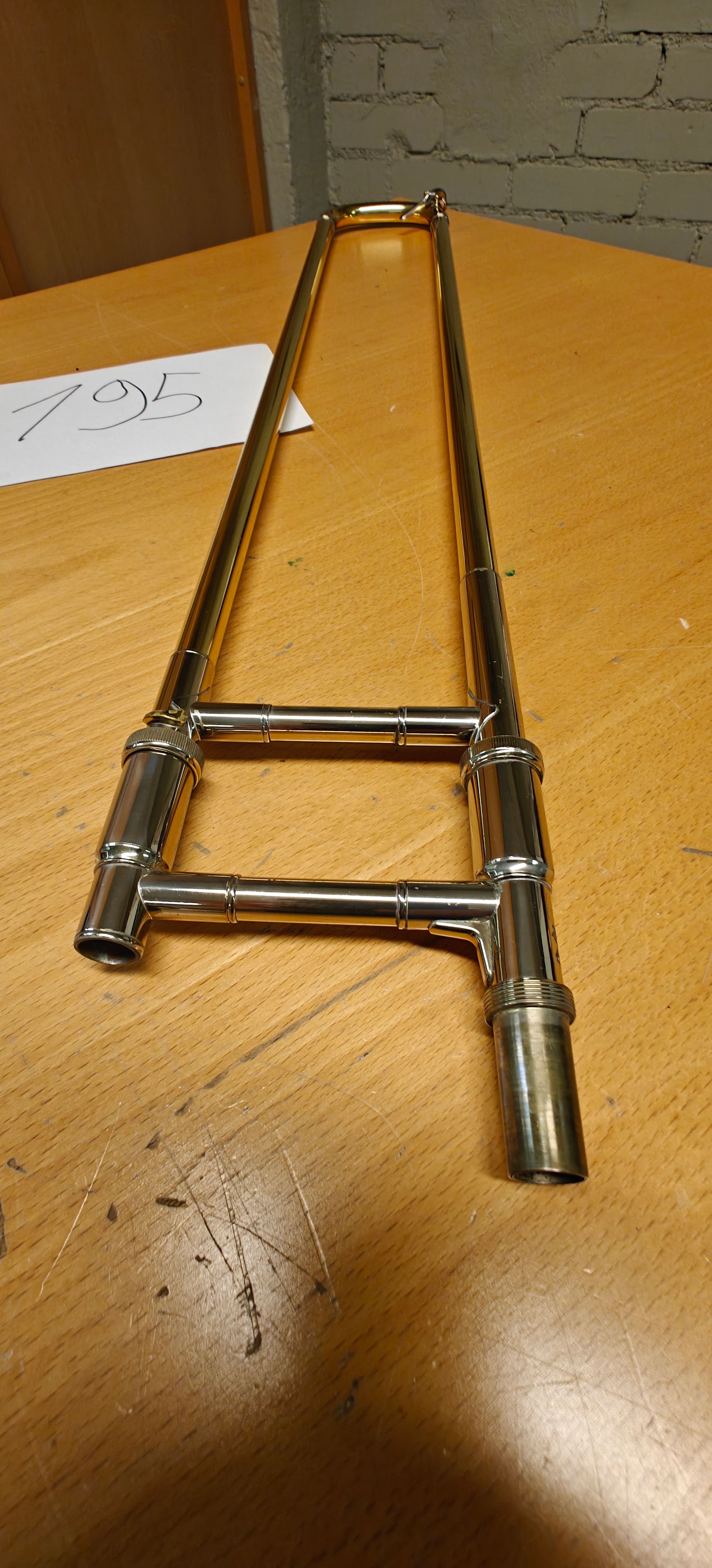 Image 4/19
